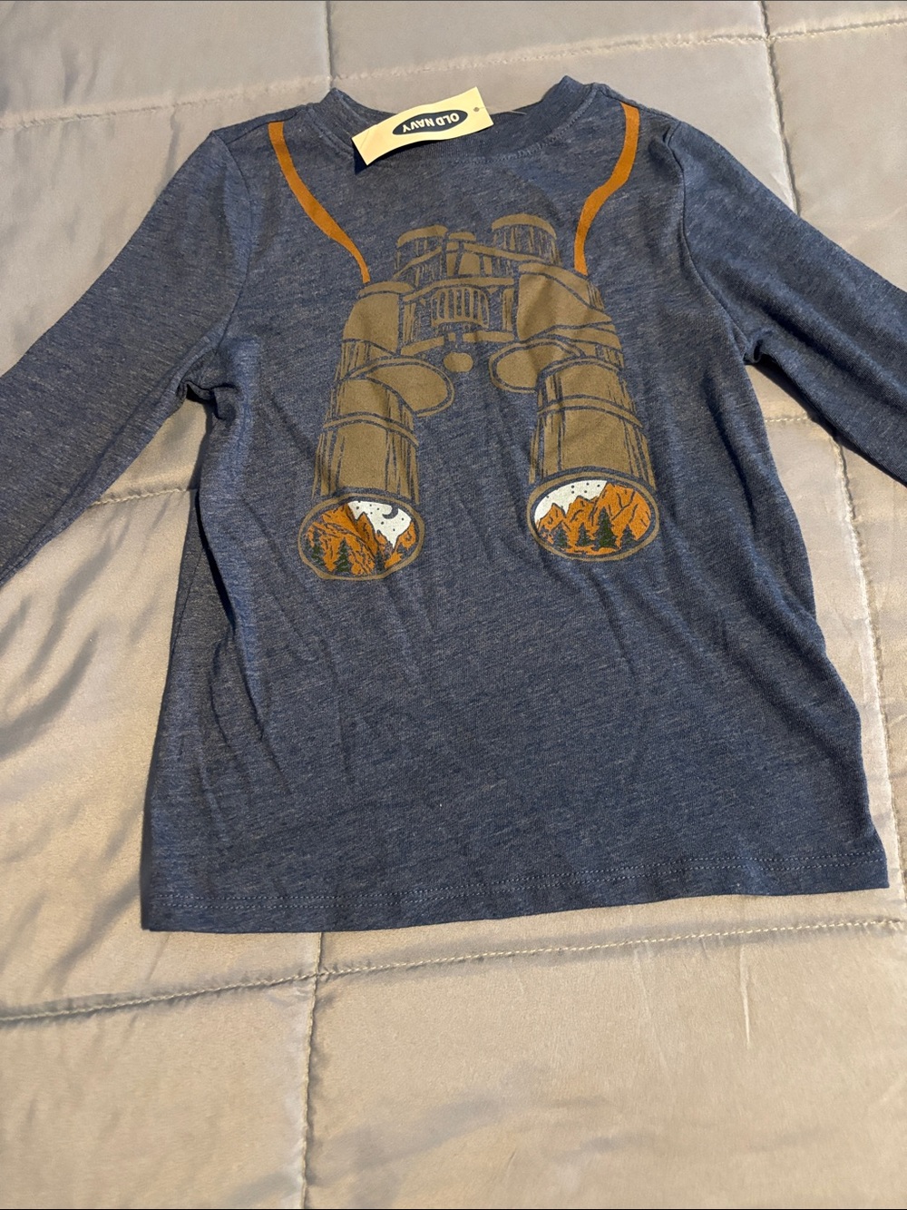 Old Navy Navy Long-Sleeve Tee with Binocular Graphic